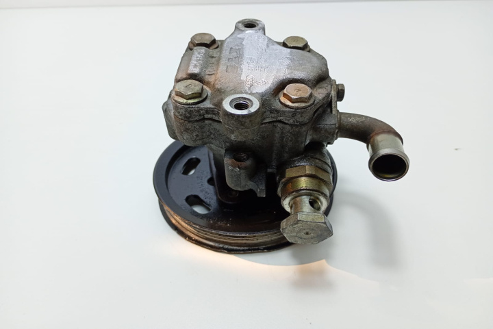 Pompa servodirectie 8D0145177Q Volkswagen VW Passat B5.5 [facelift] [2000 - 2005]
