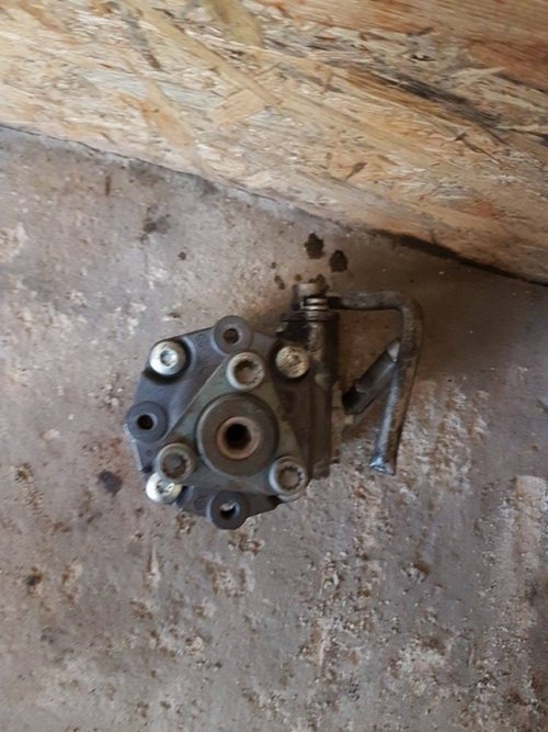 Pompa servodirectie 8k0145154h audi a4 b8 2.0 tdi caha 170 cai