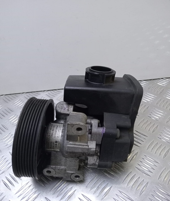 Pompa servodirectie A0034664101 Mercedes-Benz C-Class W203/S203/CL203 [2000 - 2004]