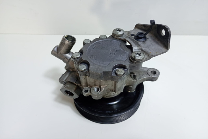 Pompa servodirectie A0044668901 Mercedes-Benz ML W164 [2005 - 2008]