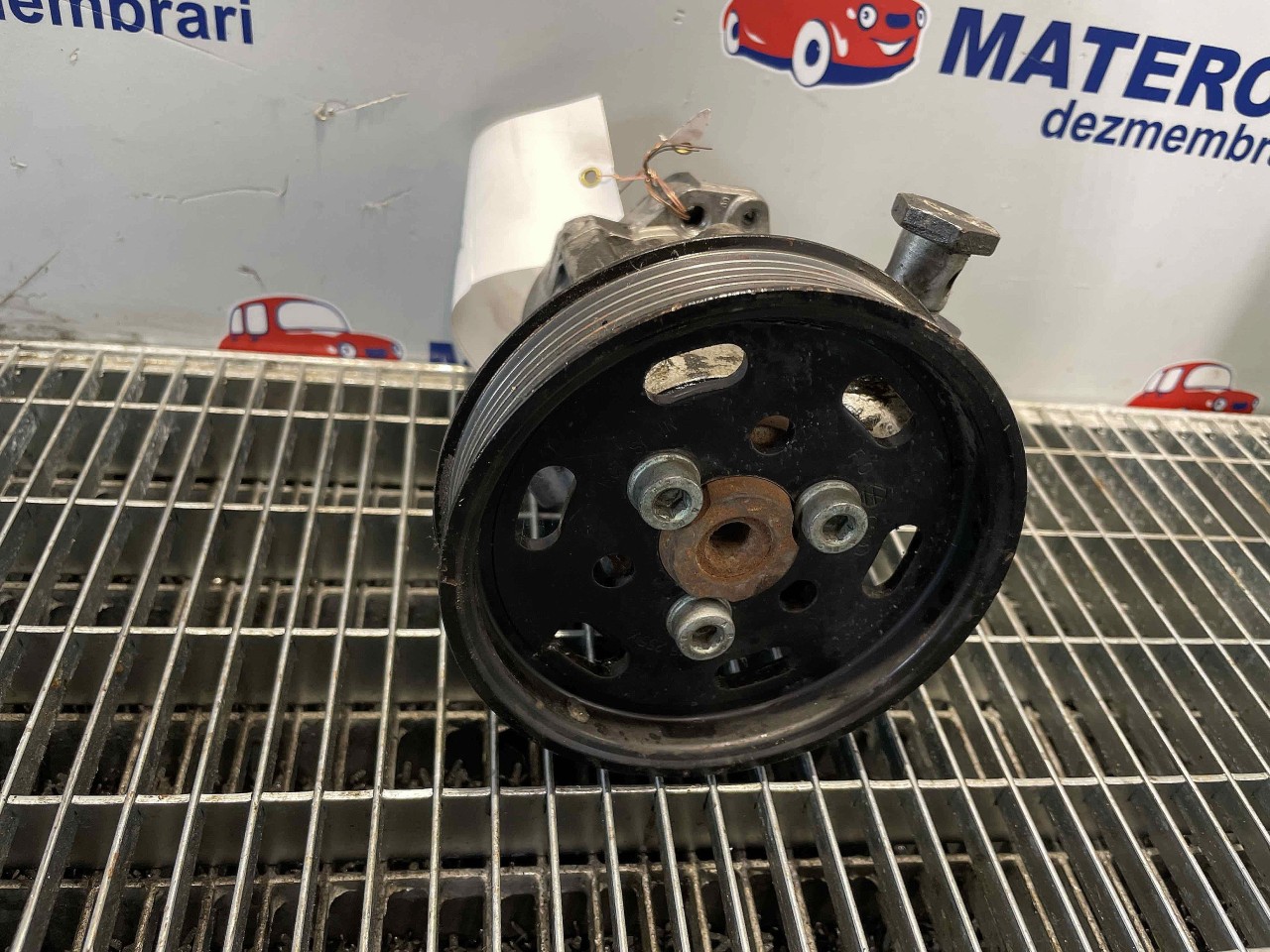 POMPA SERVODIRECTIE AUDI A4 A4 2.0 TDI - (2001 2004)
