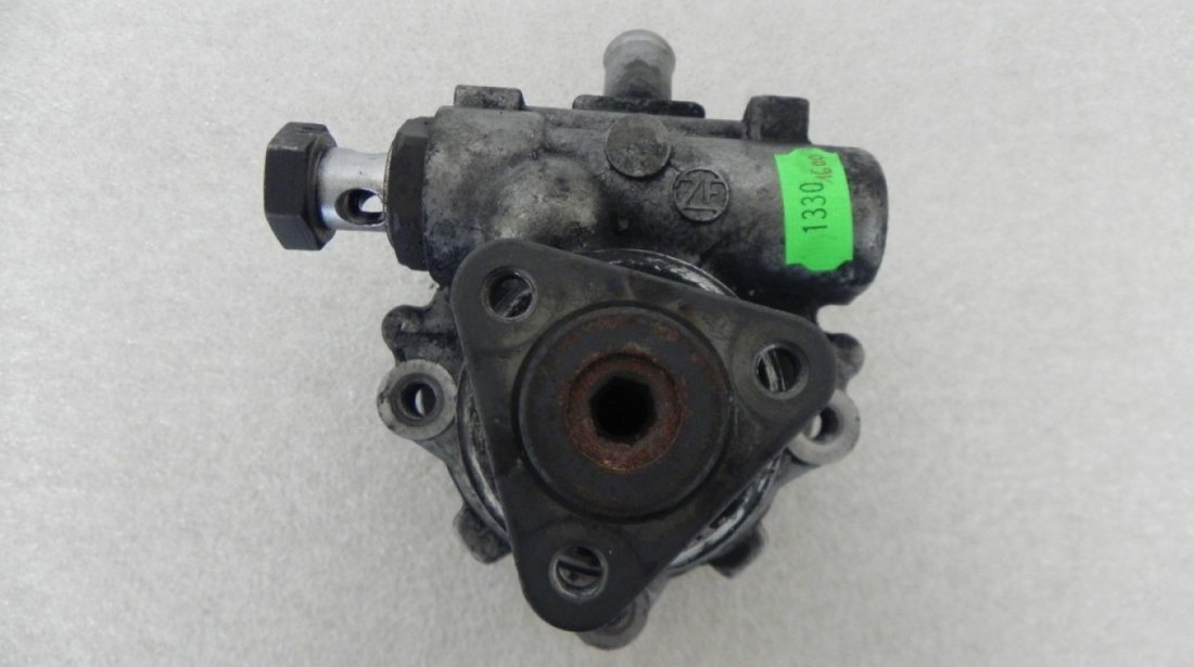 Pompa servodirectie audi a4 b7 1.9 tdi bke 116 cai cod 8e0145155n