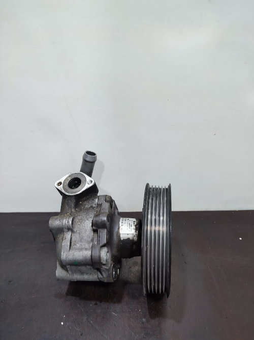 Pompa servodirectie Audi A4 B8 2.0 TDI