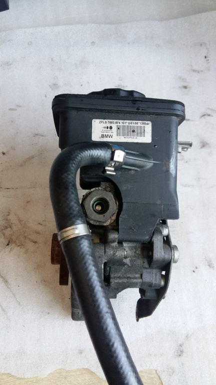 Pompa servodirectie bmw 525 e60 2.5d 256d2 7693974101