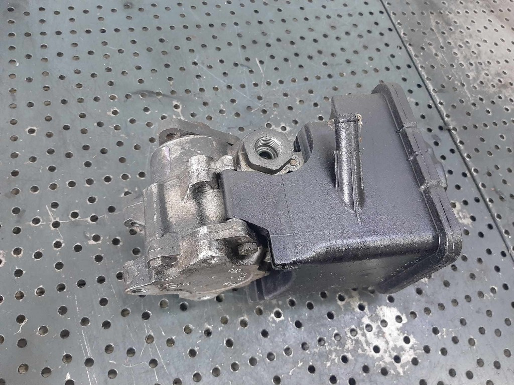 Pompa servodirectie bmw e39 e46 2.0 d