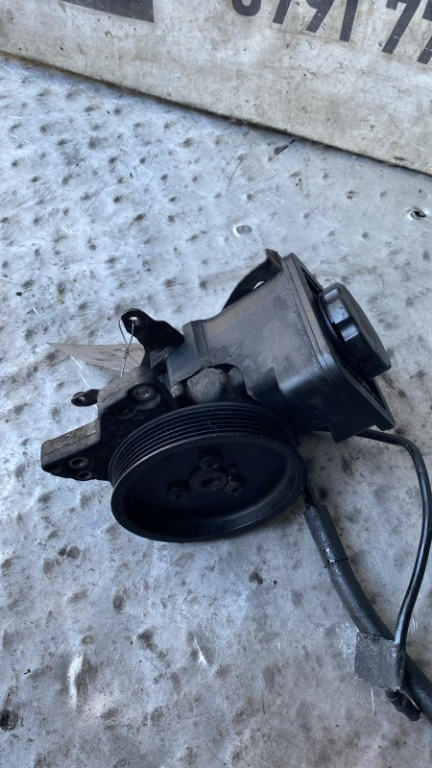 Pompa servodirectie BMW seria 3 E46 2.0 D an 2001 cod 7692974