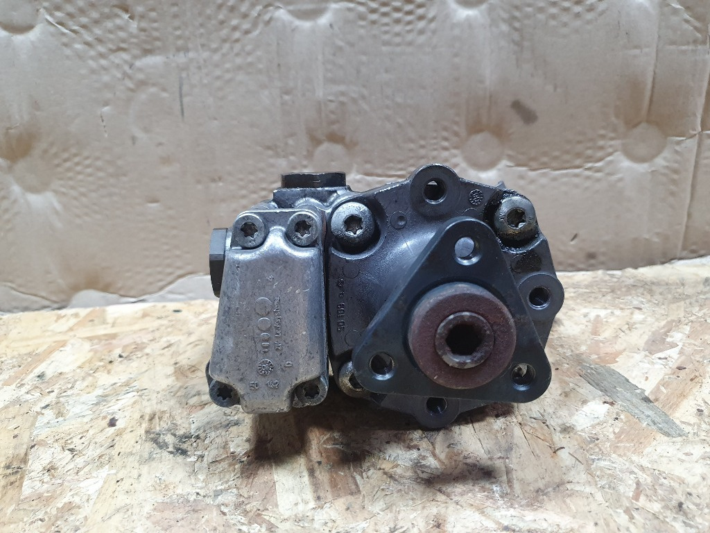 Pompa servodirectie BMW seria 5 (E60) 2.0 D 2008
