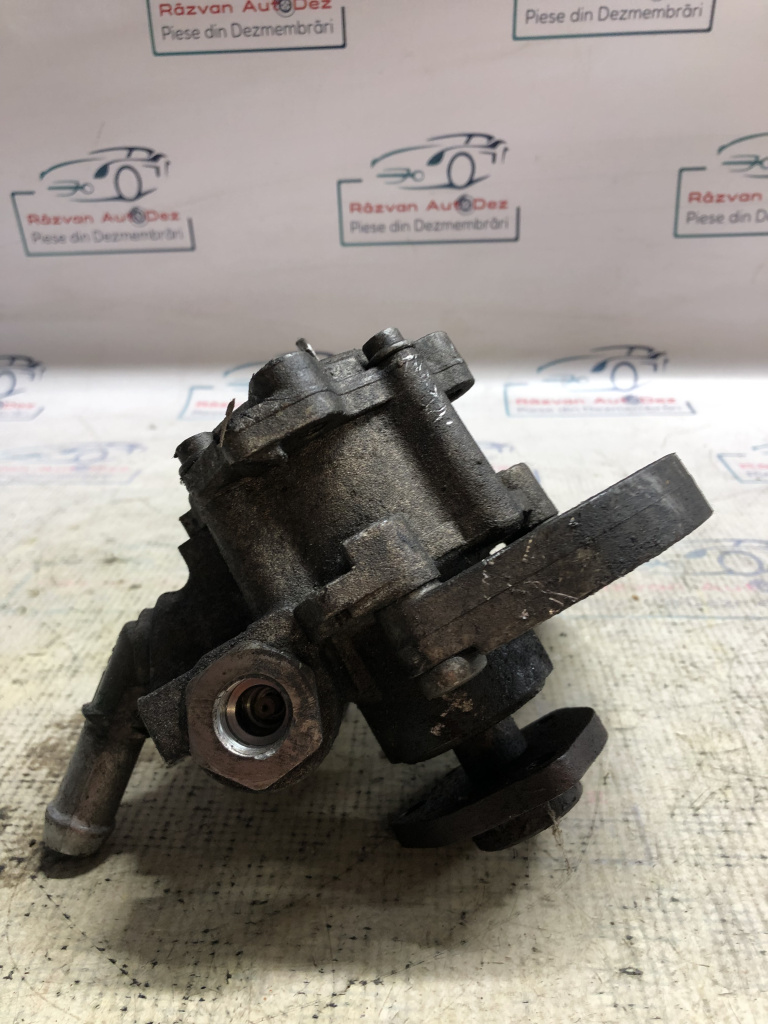 Pompa servodirectie BMW X1 2.0 2010, 781089804