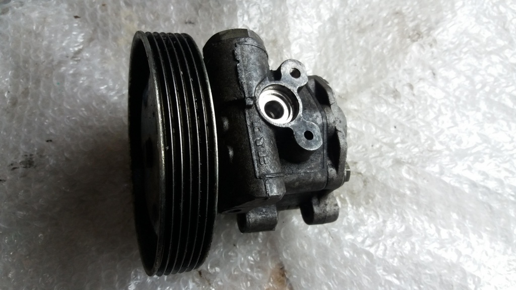 Pompa servodirectie ford fiesta mazda 2 1.4 tdci 2s6c3a696dc