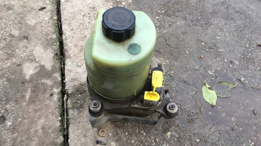 Pompa servodirectie Ford FORD C-MAX , FOCUS 2 , KUGA 1