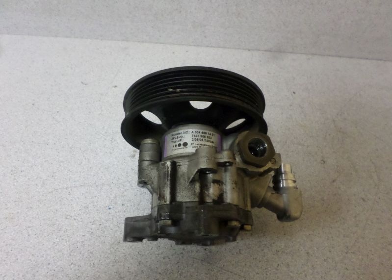 Pompa Servodirectie Mercedes A0044661401