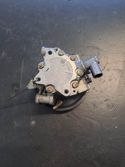 Pompa servodirectie Mercedes C / E - Class W210 / W203 - COD a6112300115