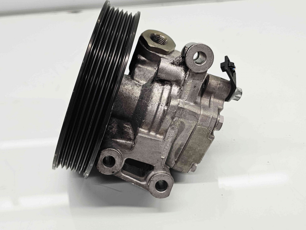 Pompa servodirectie Mercedes Clasa C (W2