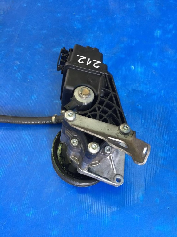 Pompa servodirectie Mercedes E Class W212 2.2 DIESEL 2012