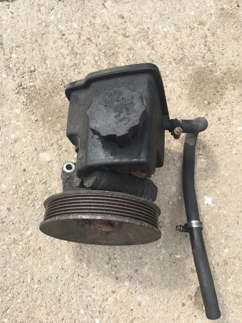 Pompa servodirectie Mercedes Vito w639 2004