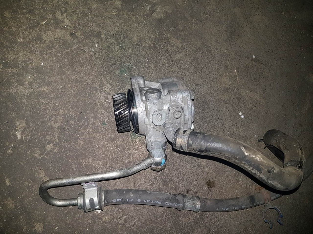 Pompa servodirectie mitsubishi pajero IV 3.2 DI-D 4M41