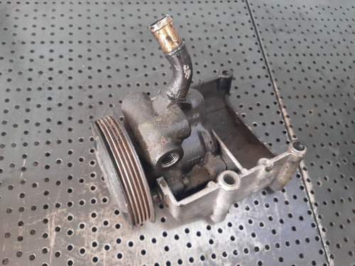 Pompa servodirectie rtj 1.8 tddi ford fiesta 4 hbd-bz