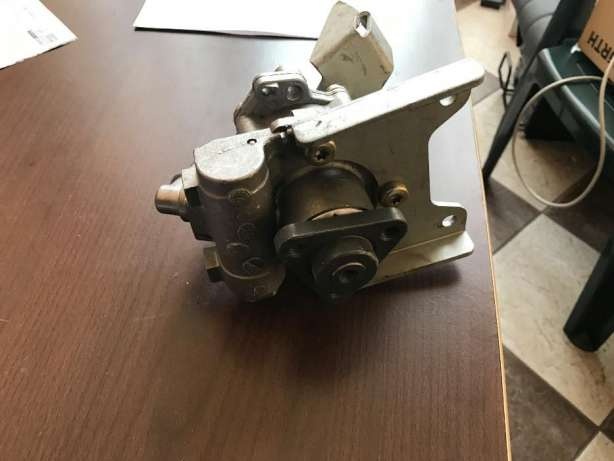 Pompa servodirectie / servo noua luk bmw seria 3 E46 541013310