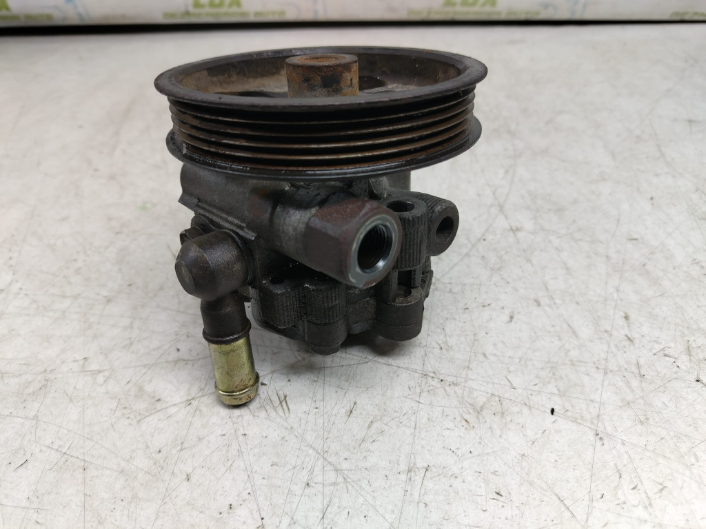 Pompa servodirectie Toyota Rav 4 2 (XA20) [2000 - 2003] 2.0 d-4d 1cd-ftv