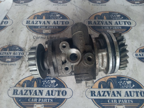 Pompa servodirectie Volkswagen Touareg 2.5 Motorina 2005, 070145249