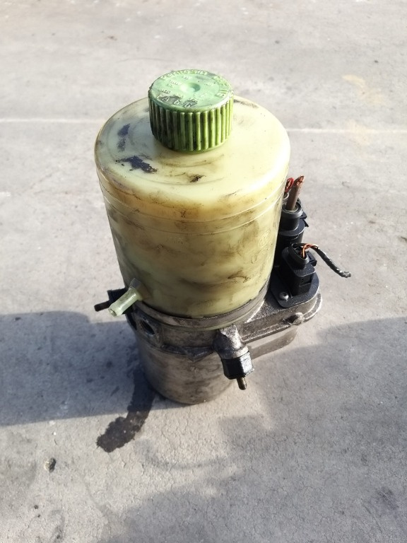 Pompa servodirectie vw polo 9n trw 6q0423371 6q0423156m