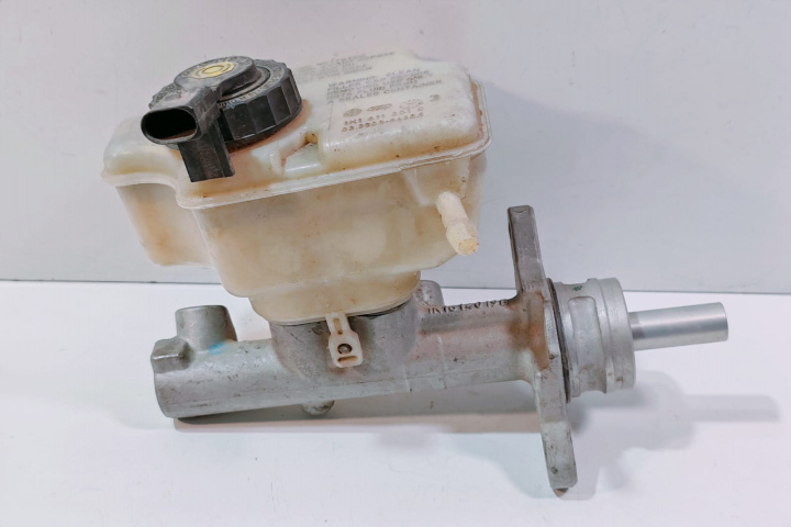 Pompa servofrana 1K1611301C Volkswagen VW Golf Plus [2004 - 2009]