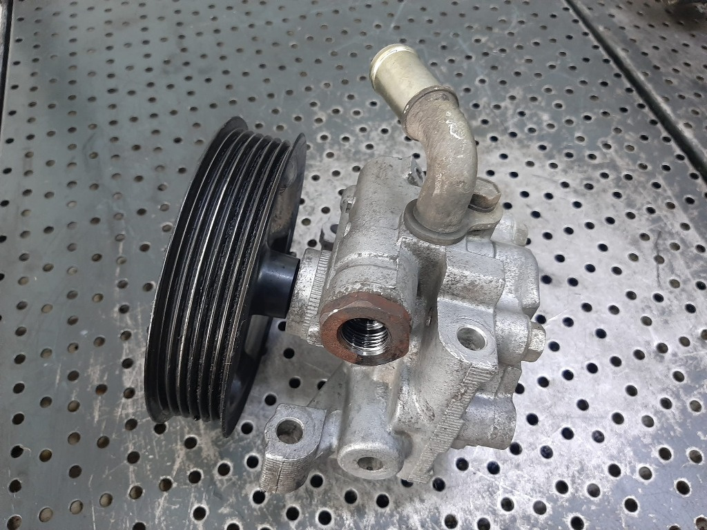 Pompa sevodiectie 1.8 tdci hcpb ford transit connect 2t14-3a696-ag