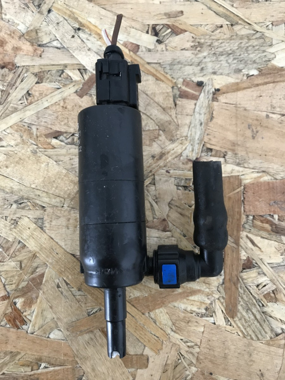 Pompa spalator faruri VW passat B7 4motion combi 2011 (6R0955681)