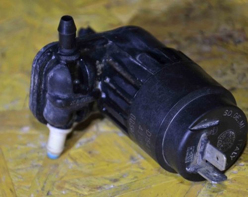 POMPA SPALATOR PARBRIZ ALFA ROMEO 147 COD: D1814 4J09 003970