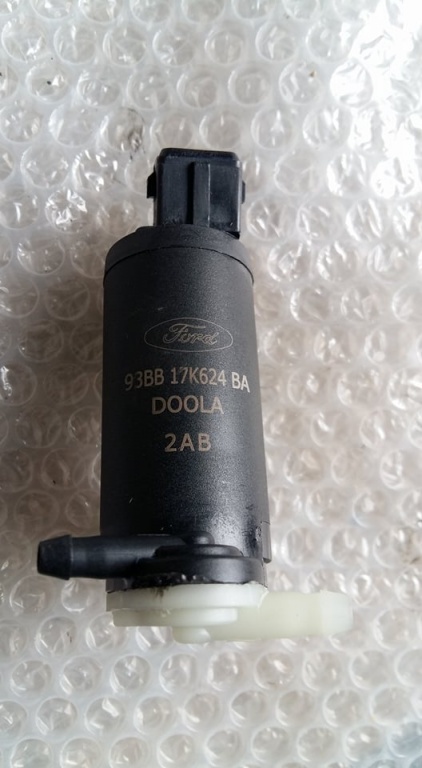 Pompa spalator parbriz ford mondeo transit mazda 3 7003178 93bb17k62ba