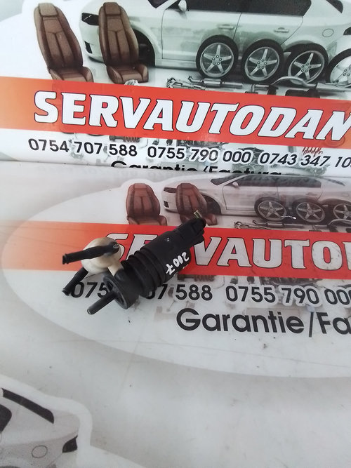 Pompa spalator vas parbriz Audi A3 (2003-2008) [8P1] 2.0 Motorina 2007, 1J0973722