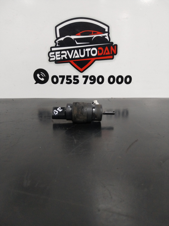 Pompa spalator vas parbriz Audi A4 facelift (2011-2015) [B8] 2.0 Motorina 2012, 8K5955647