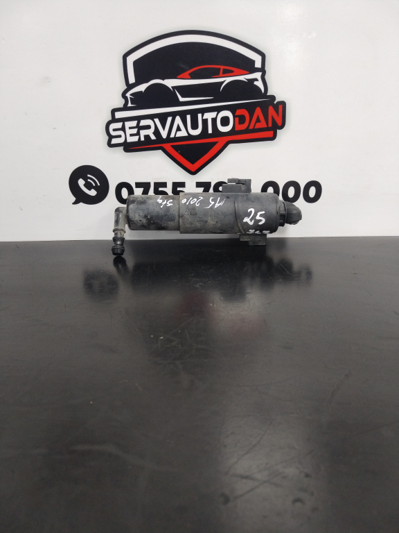 Pompa spalator vas parbriz Audi A5 (2007-2011) [8T3] 2.0 Motorina 2010, 8T0955101