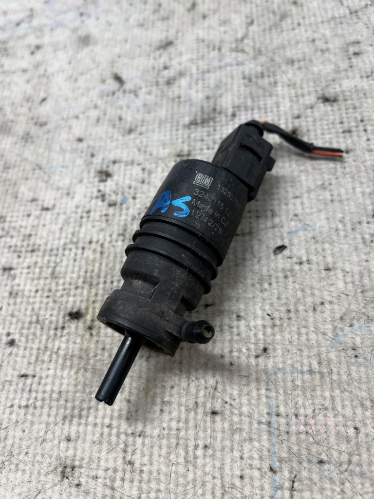 Pompa spalator vas parbriz Chevrolet Captiva 2012, 13250356
