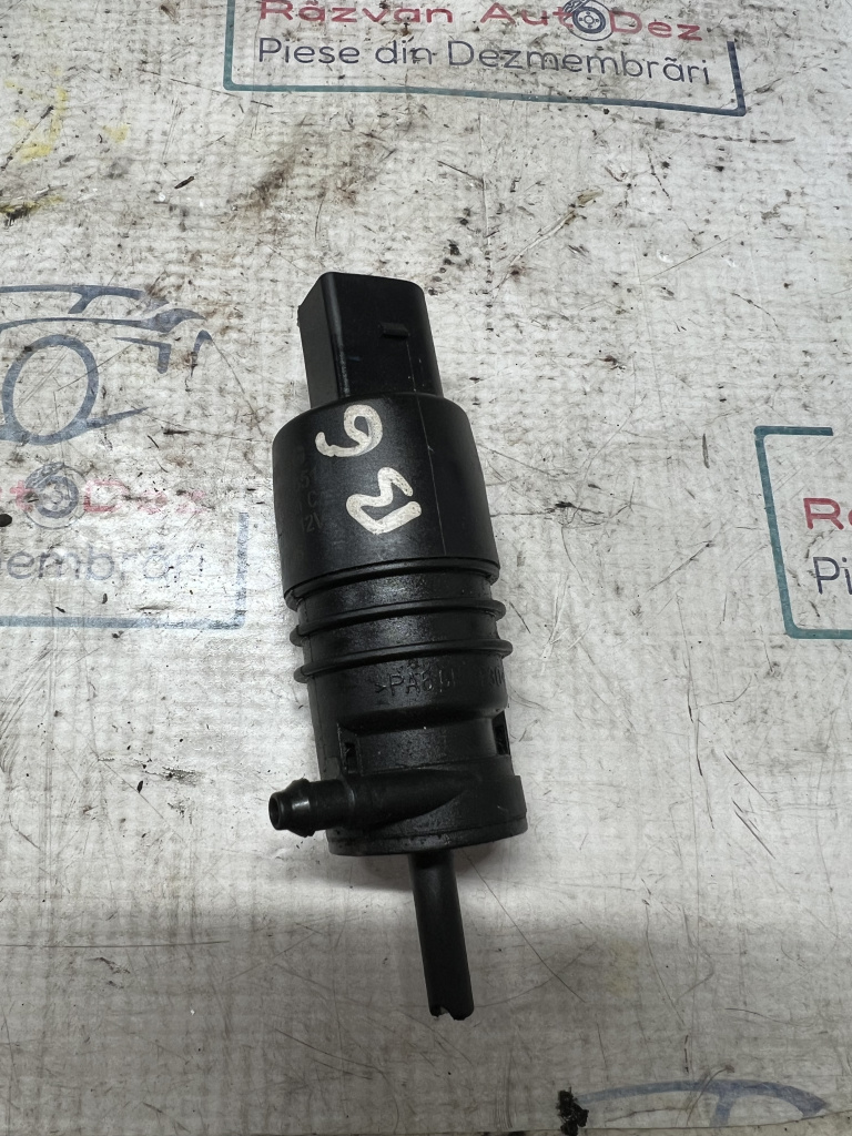 Pompa spalator vas parbriz Volkswagen Passat B6 2006, 1K5955651