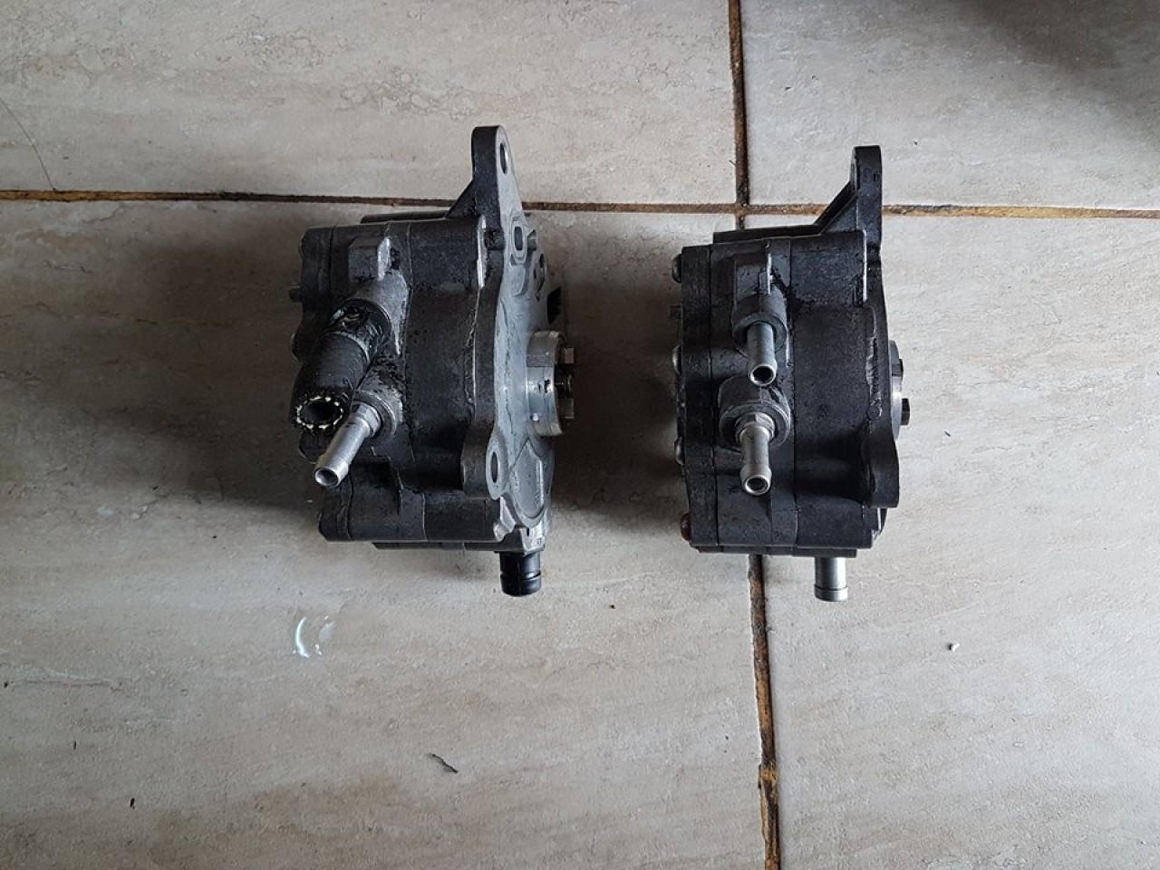 Pompa tandem 03g145209c audi a6 4f 2.0 tdi bna brf 136 cai