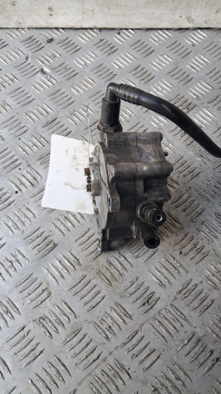 Pompa tandem VW Passat B6 2.0 TDI an 2007 cod 03G145209C