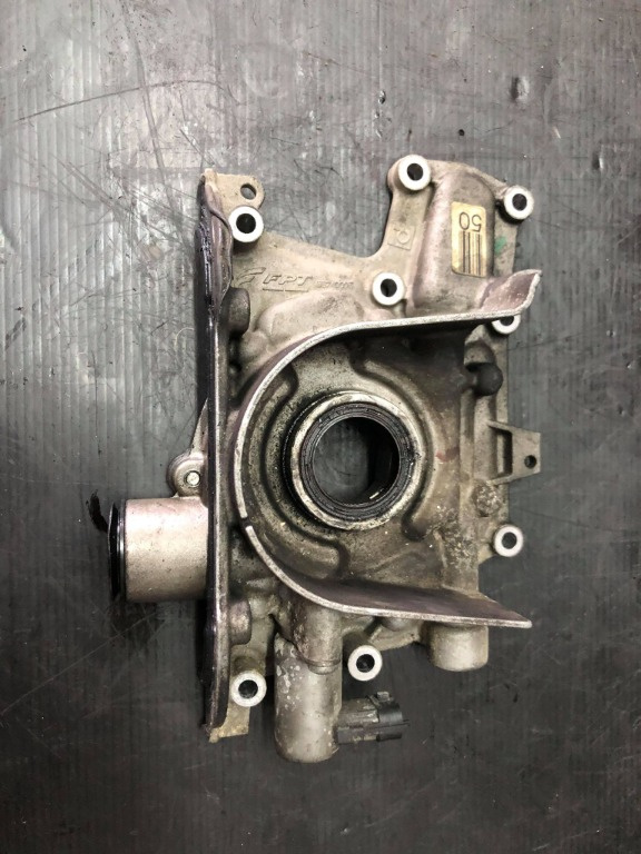 Pompa ulei 1.6 d alfa romeo giulietta 55240005
