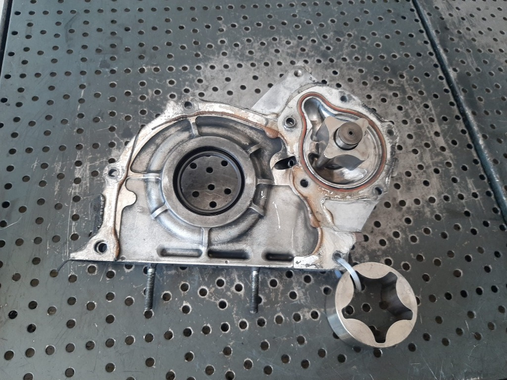 Pompa ulei 1.7 cdti a17dtr opel astra j