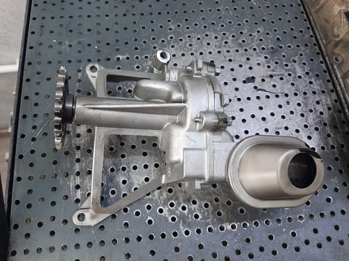 Pompa ulei 2.0 tdci ufwa ford s-max 9682393380
