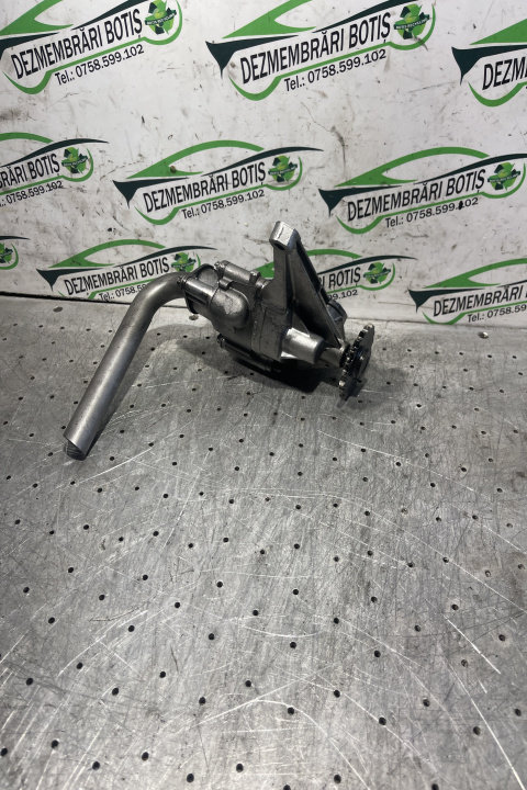 Pompa ulei A 646 181 02 47 Mercedes-Benz Sprinter 2 906 [2006 - 2013] Autoutilitara duba 5-usi 2.2 C...