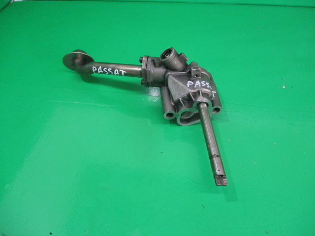 POMPA ULEI COD 026115153A VW PASSAT 1.9 TDI 66KW 90CP FAB. 1996 – 2000 ⭐⭐⭐⭐⭐