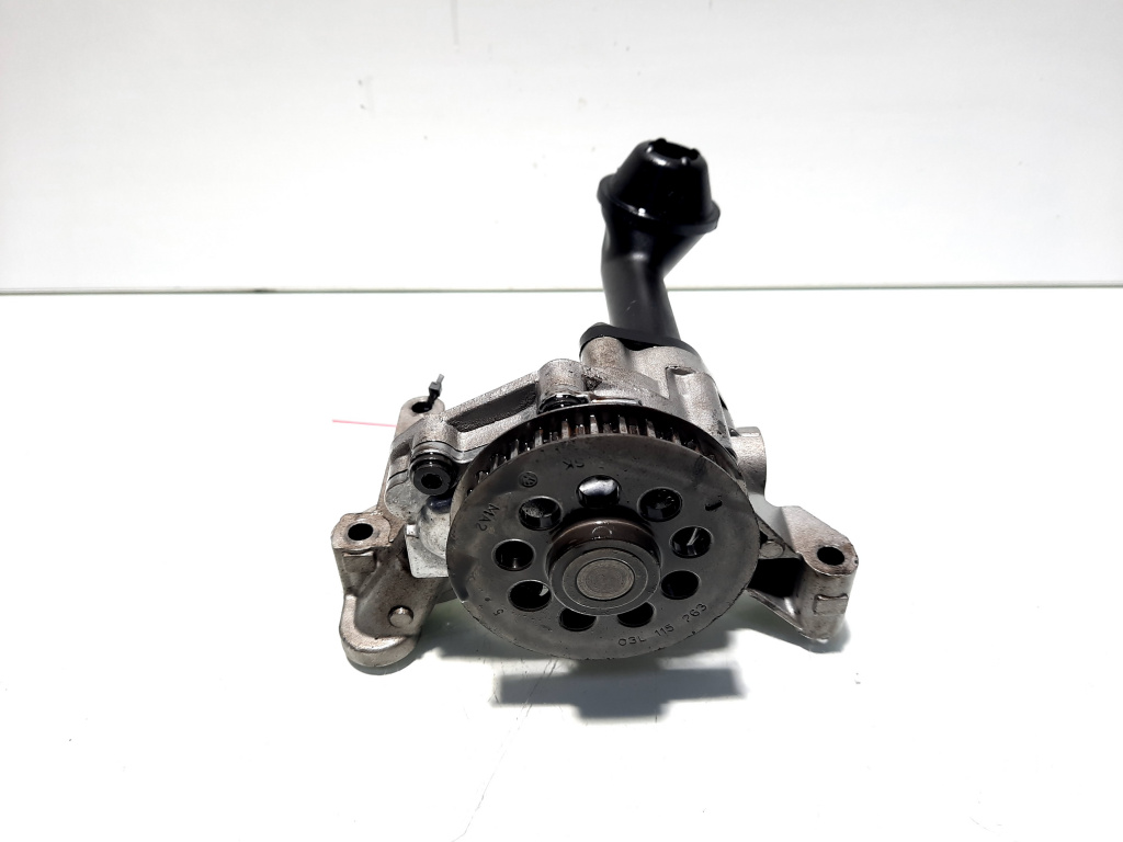 Pompa ulei, cod 03L115105B, VW Golf 6 (5K1), 1.6 TDI, CAY (id:514814)