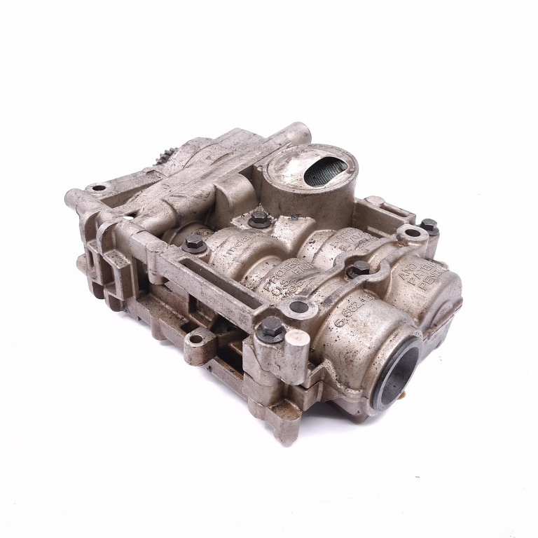 Pompa Ulei Hyundai Sonata 5 (Nf) 2005-2010 2.4 G4Kc Benzina 052360289, 6682437, 6.682.437, 6237442, 6 237 442, 5918573, 5 918 573, 6170453, 6 170 453