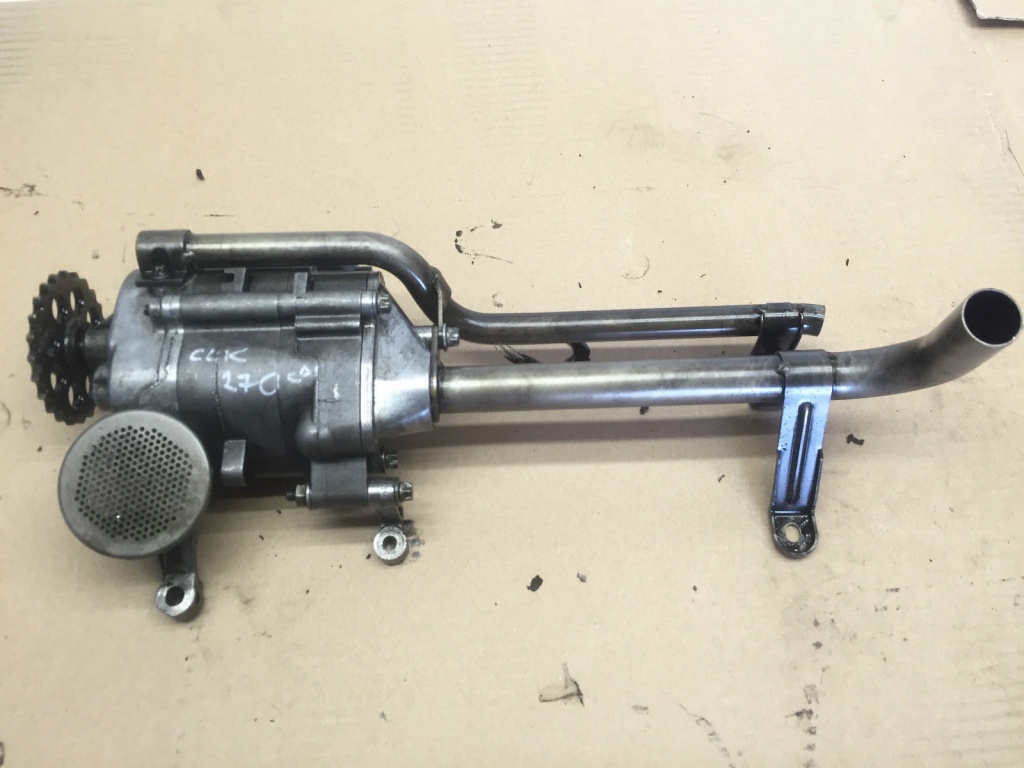 Pompa ulei Mercedes motor 2.7 cdi A6121810201