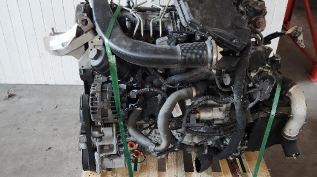Pompa ulei Volvo V40 2.0 an de fabricatie 2013 transmisie automata motor D5204T6 cod 31325357