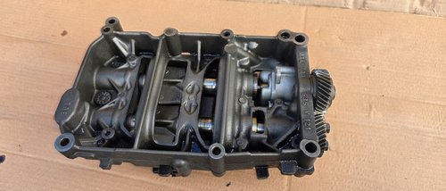 Pompa ulei Vw Passat B6 / Golf 6 / Tiguan 2.0 TDI CBAB CBBB 2009 2010 2011
