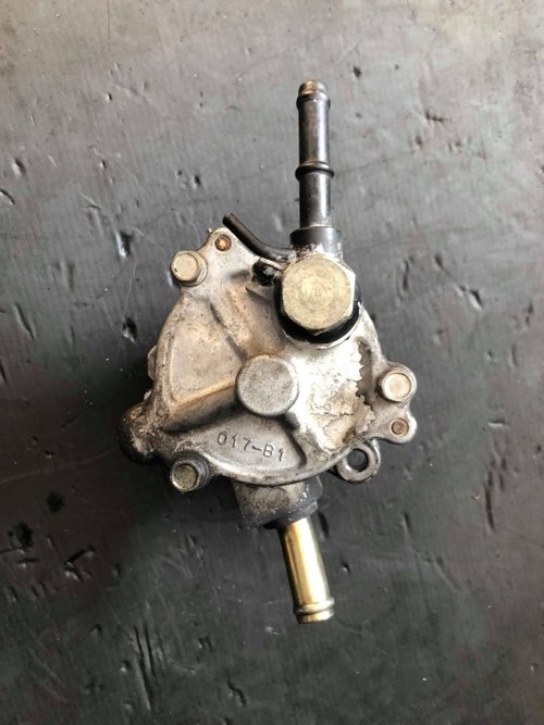 Pompa vaccum toyota corolla 2.0 d 2001-2007