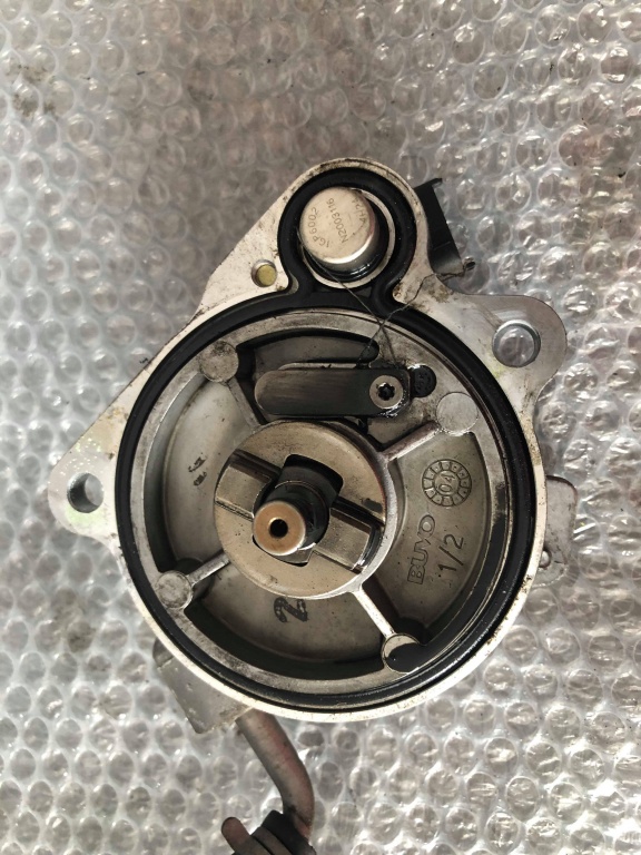 Pompa vaccum toyota yaris 1.4 d4-d 1nd-tv 1999-2005
