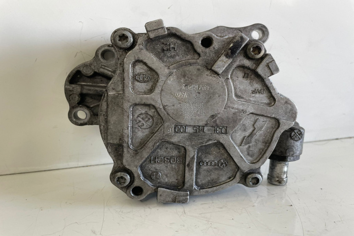 Pompa vacuum 03L145100 Audi A4 B8/8K [2007 - 2011]